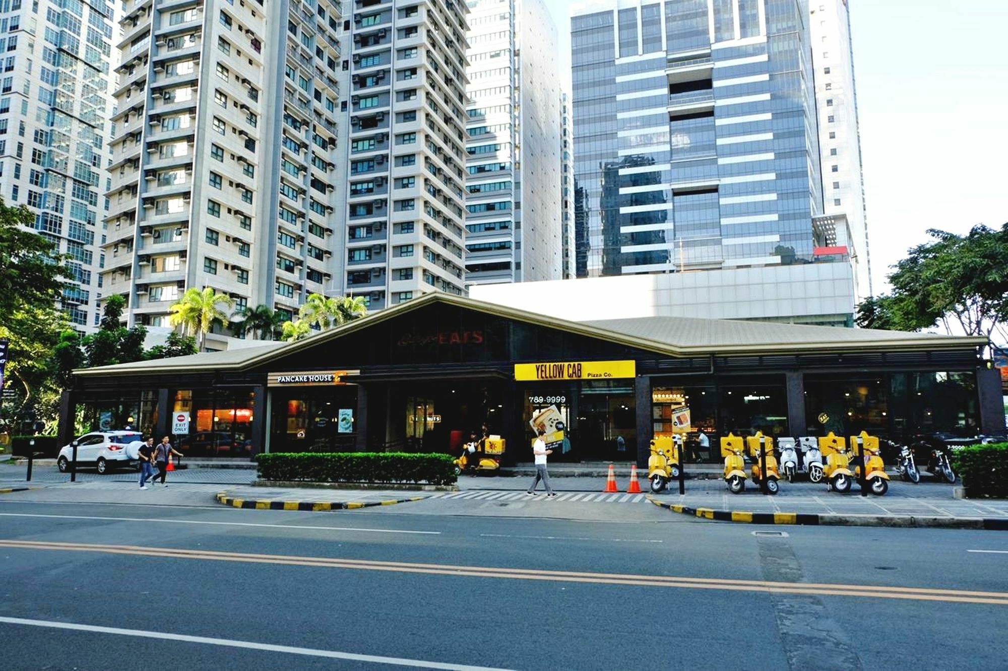 Bellagio Towers By Stays Ph Makati City Exterior photo